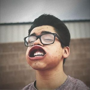 Meet your Posher, Adan